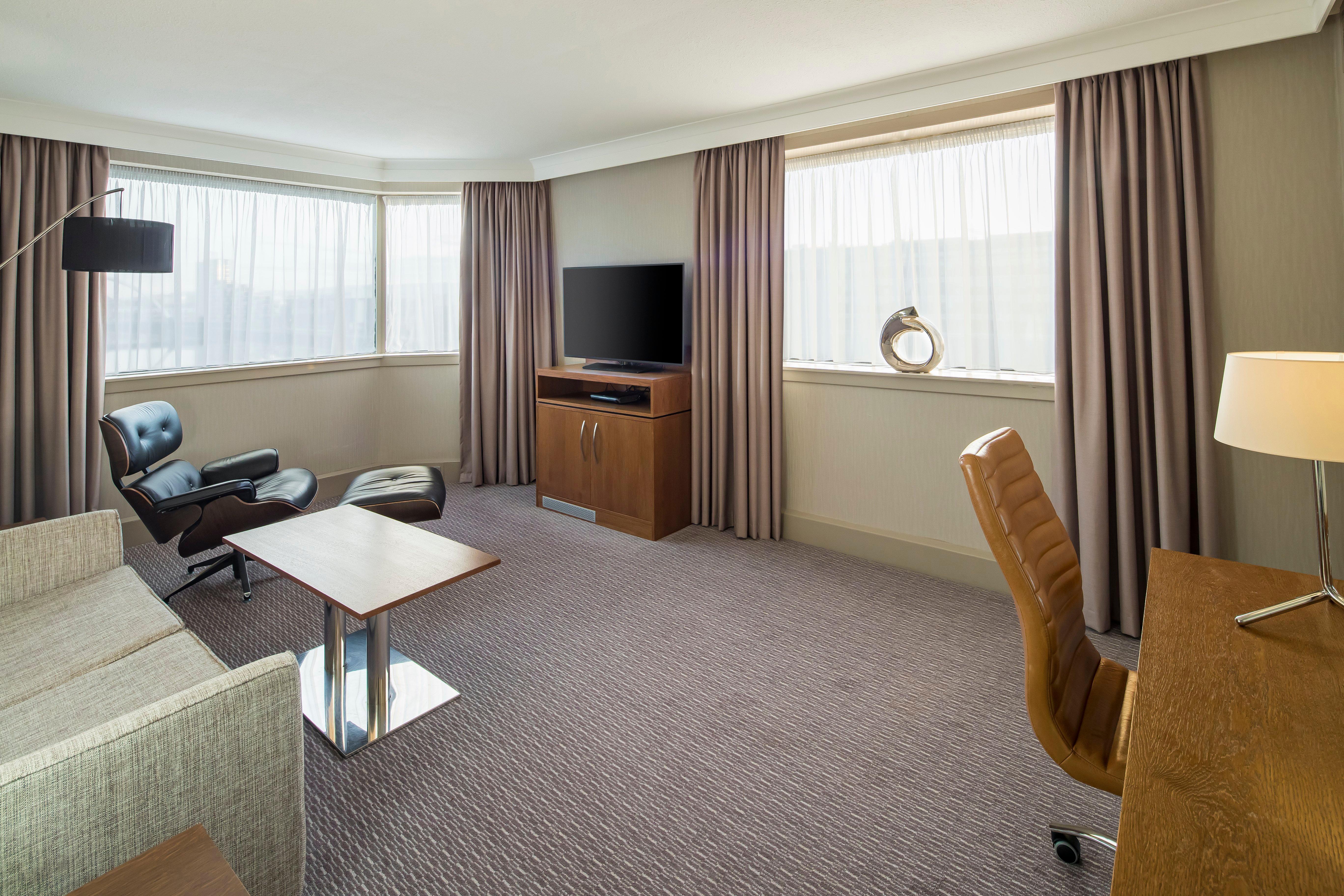 Crowne Plaza Glasgow By Ihg — Photos 1